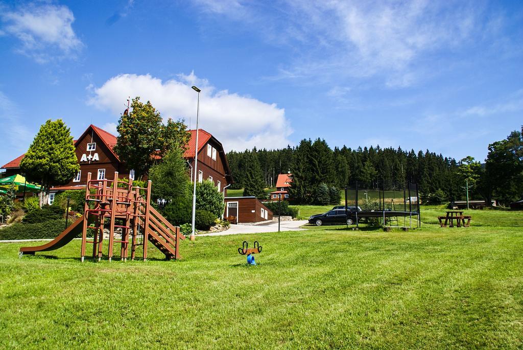 Penzion A+A Pec pod Snezkou Exteriör bild